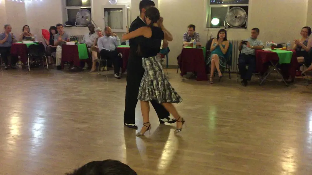 Video thumbnail for Nestor Azorin y Melina Martinez #2 Ataniche by D'Arienzo at Toronto Tango Club 9-4-2016