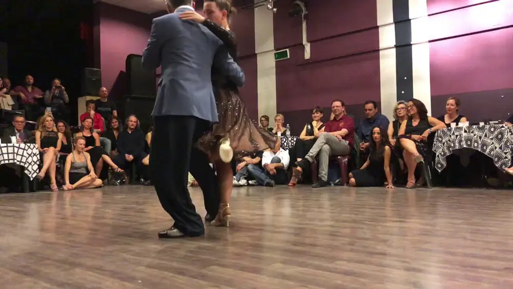 Video thumbnail for Alejandro Larenas Marisol Morales - Tenia Que Suceder