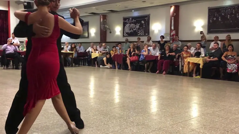Video thumbnail for Carlitos Espinoza y Noelia Hurtado en La Baldosa | 1 | 4.02.2017
