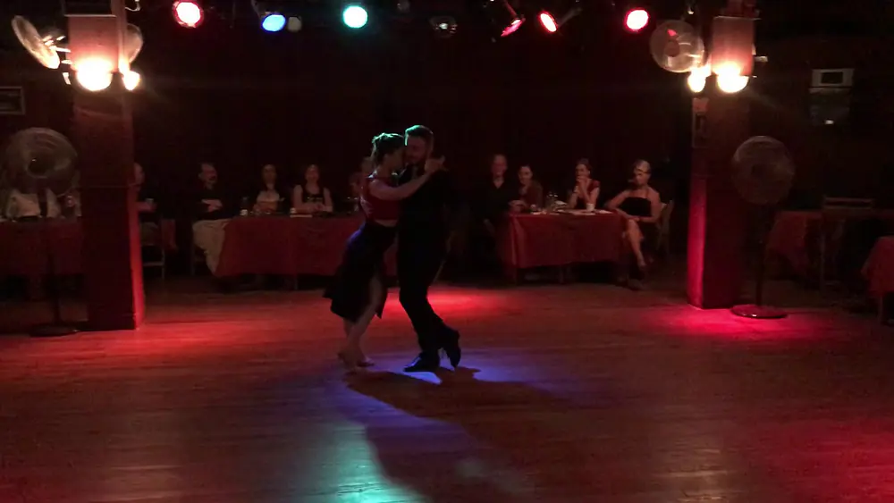 Video thumbnail for Virginia Cutillo y Diego Bado - 1 - "Cristal"