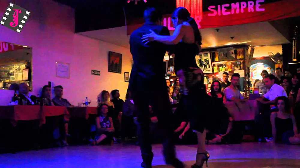 Video thumbnail for Fatima Vitale y Octavio Fernandez en MILONGA10 01/03