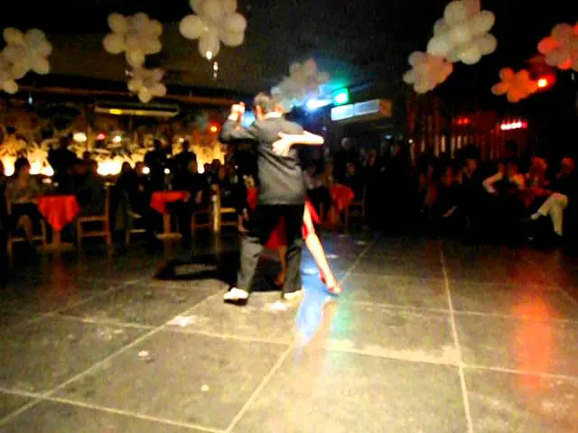 Video thumbnail for Rodrigo Palacios e  Agustina Berenstein