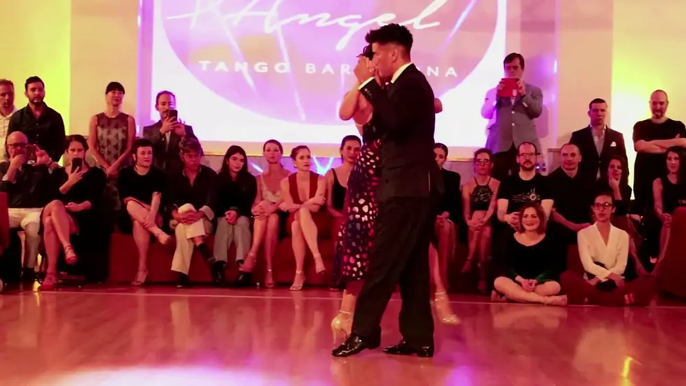 Video thumbnail for Sebastián Achaval y Roxana Suárez - Cuando el amor muere - Di Sarli y Acuña