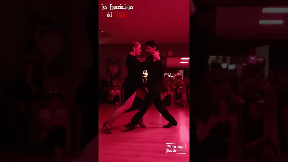 Video thumbnail for Ariadna Naveira y Fernando Sanchez @ Winter Tango Napoli 2023_5/5