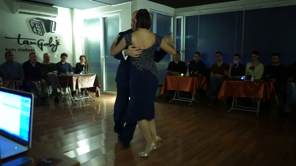 Video thumbnail for Selen Sürek & Alper Ergökmen - Que Tiempo Aquel De Ayer - Orquestra Francisco Lomuto