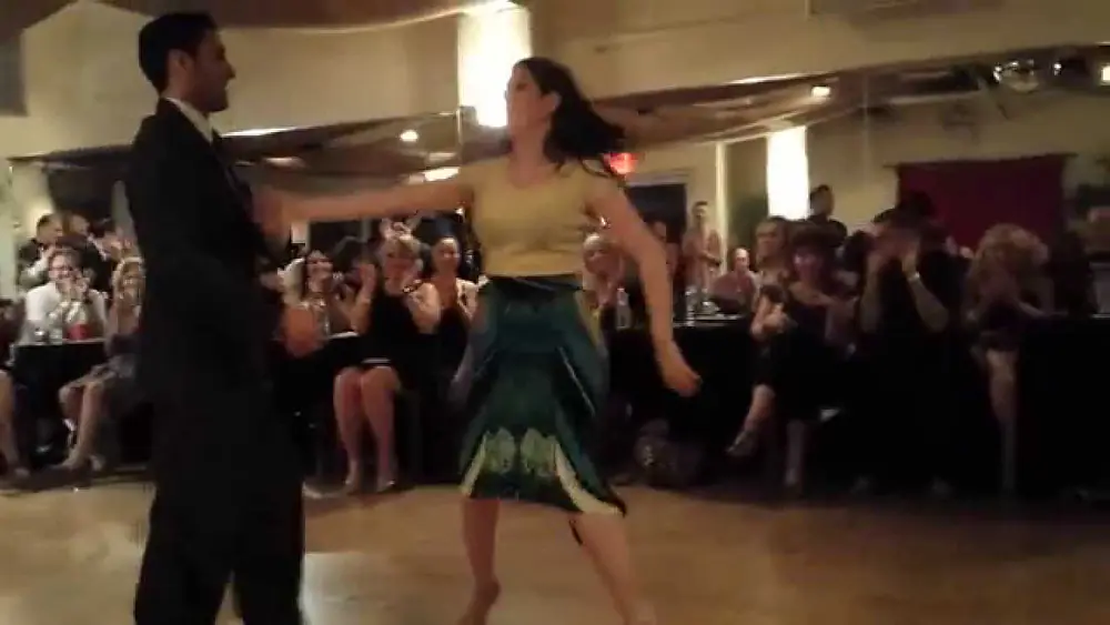 Video thumbnail for Argentine tango: Sol Alzamora & Leandro Capparelli - De Mi Arrabal
