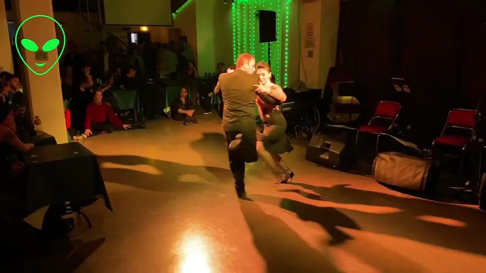 Video thumbnail for Cristina Sosa y Daniel Nacuccio - En Juernes Milonga - (1/2)