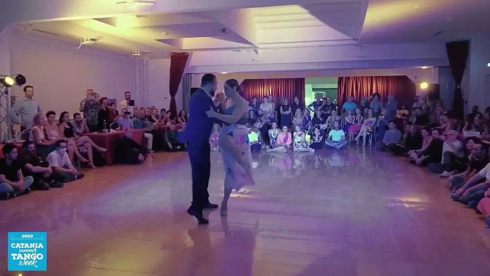 Video thumbnail for Catania Summer Tango Week 2022 - Rino Fraina & Graziella Pulvirenti 2/4