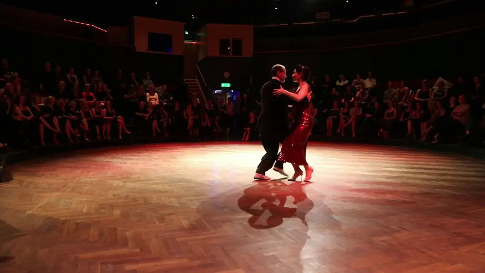 Video thumbnail for Cecilia Piccinni and Daniel Carlsson - Tu olvido by Juan D'Arienzo