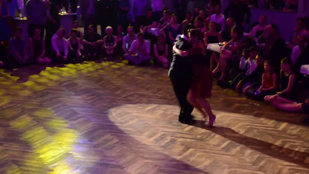 Video thumbnail for Carlitos Espinoza & Noelia Hurtado - Tango Festival Karlsruhe 2015 - 2/4