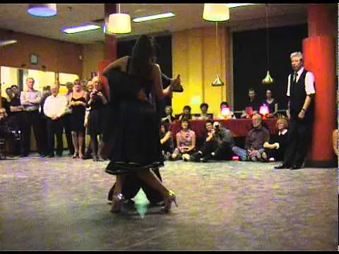 Video thumbnail for Vanessa Fatauros y Aoniken Quiroga (4) "Reliquias Portenas" F.Canaro - Rotterdam