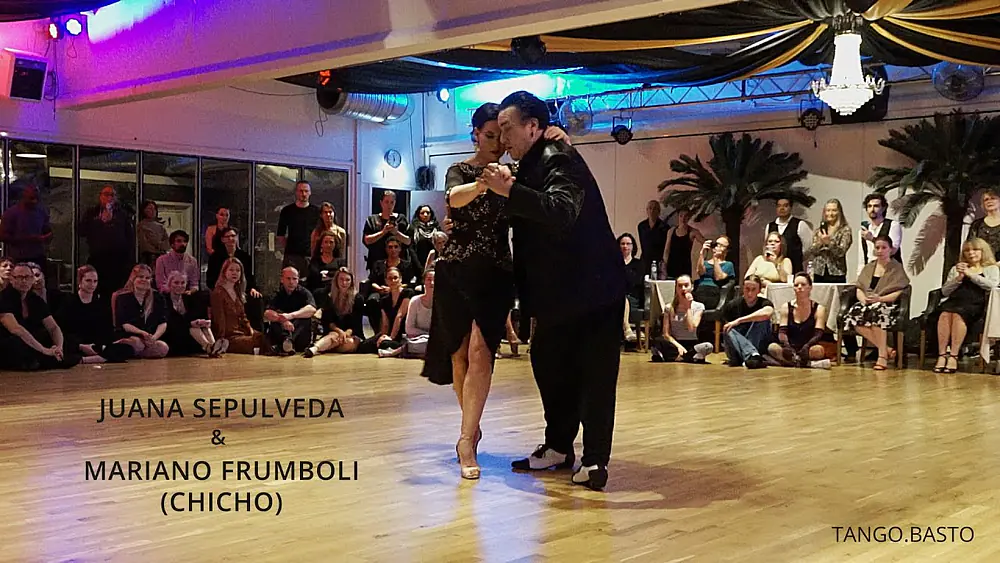 Video thumbnail for Juana Sepulveda & Mariano Chicho Frumboli - 3-6 - Milonga Grammofon - 2022.02.12