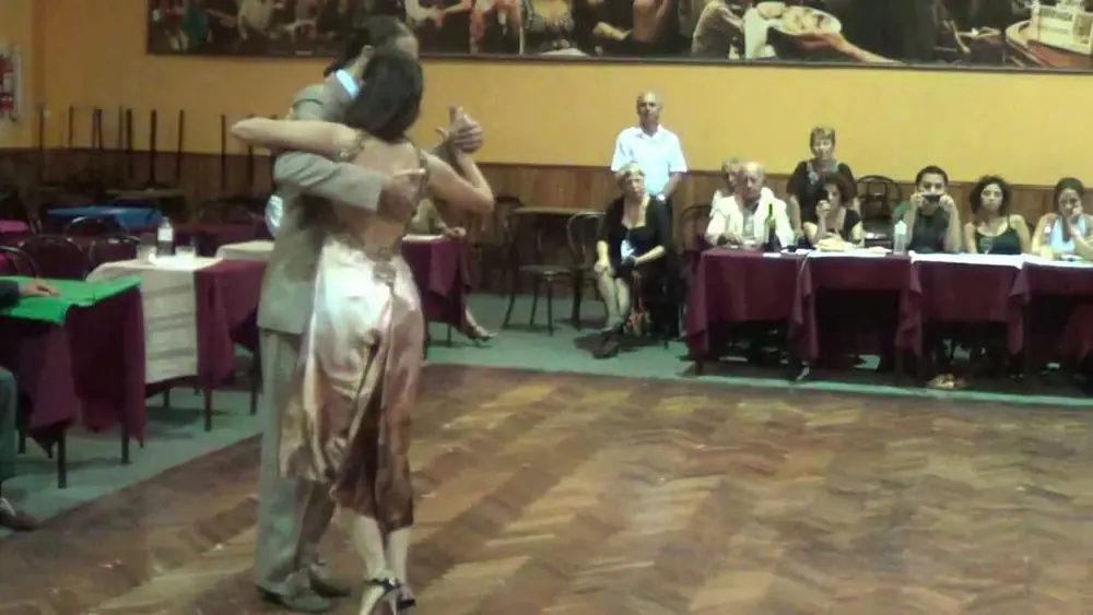 Video thumbnail for Luciana Gorosito y Adrián de Gregorio (Tango) "Invierno"  "Salón Caning" (Jueves 28-02-13) 2/4