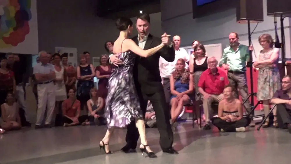 Video thumbnail for 2017.06.10 Leo Calvelli & Eugenia Usandivaras (3/5)
