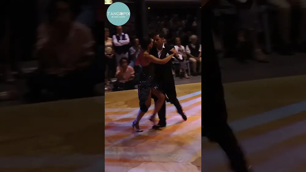 Video thumbnail for Yanina Quiñones & Neri Piliú dance Juan Bravo Forever Tango - El Marne