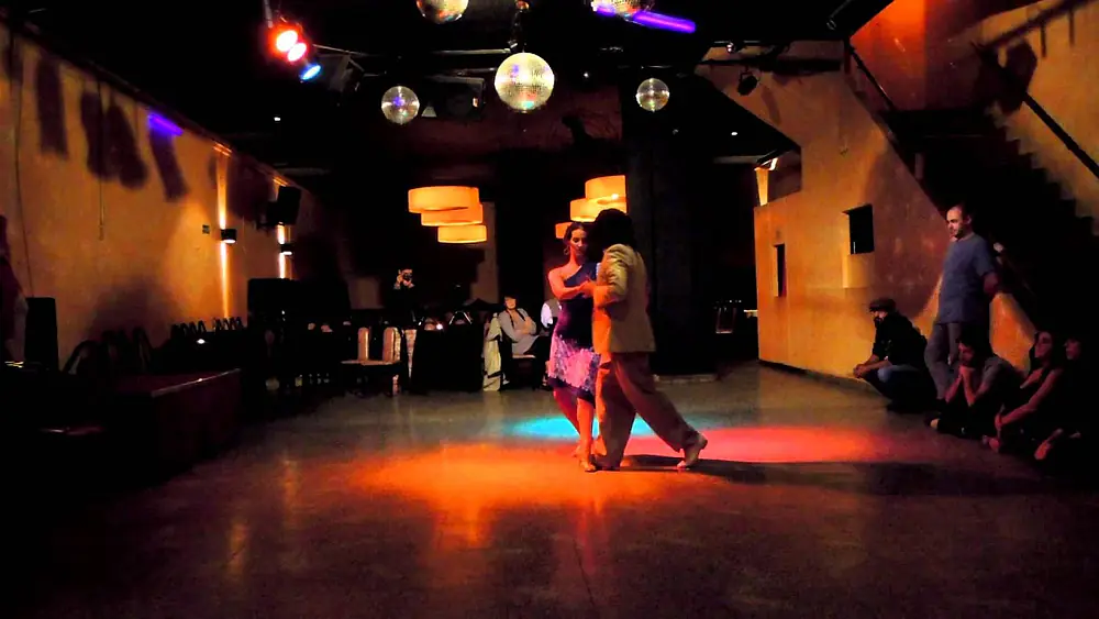 Video thumbnail for Rodrigo Fonti & Solagne Chapperon, tango nuevo, Milonga A La Pipetua, May, 2nd, 2012