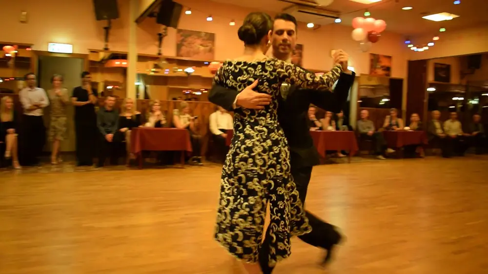 Video thumbnail for Vaggelis Hatzopoulos and Marianna Koutando dancing Vals 3-4