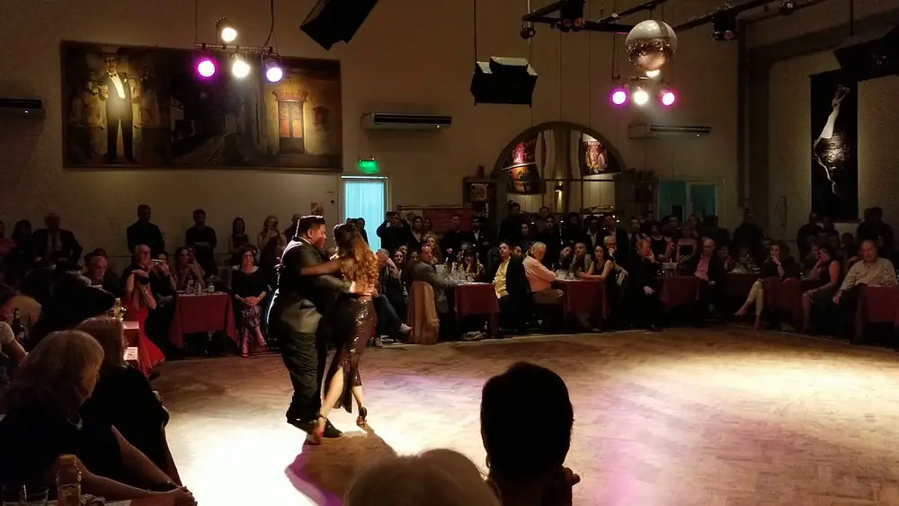 Video thumbnail for Natalia Galain y Cristian Palomo - SED DE CAMPEONES performance at Salon Canning on July 26, 2019