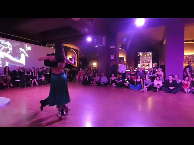 Video thumbnail for Esibizione  di Pablo Moyano e Roberta Beccarini al CLUB ALMAGRO TORINO
