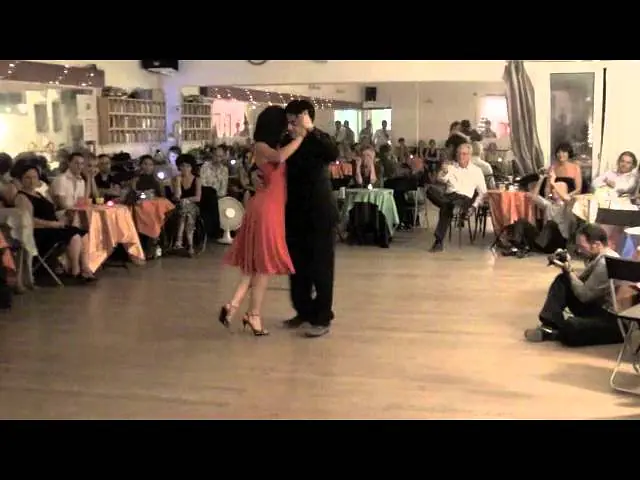 Video thumbnail for Carlitos Espinoza & Sofia Saborido 2/3 Vals / La PITUCA Montpellier (15 10 2011)