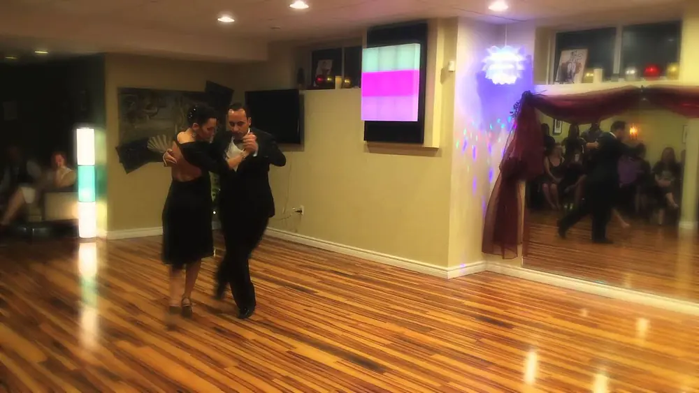Video thumbnail for Maximiliano Cristiani & Jesica Arfenoni in Casa Tango Edmonton I