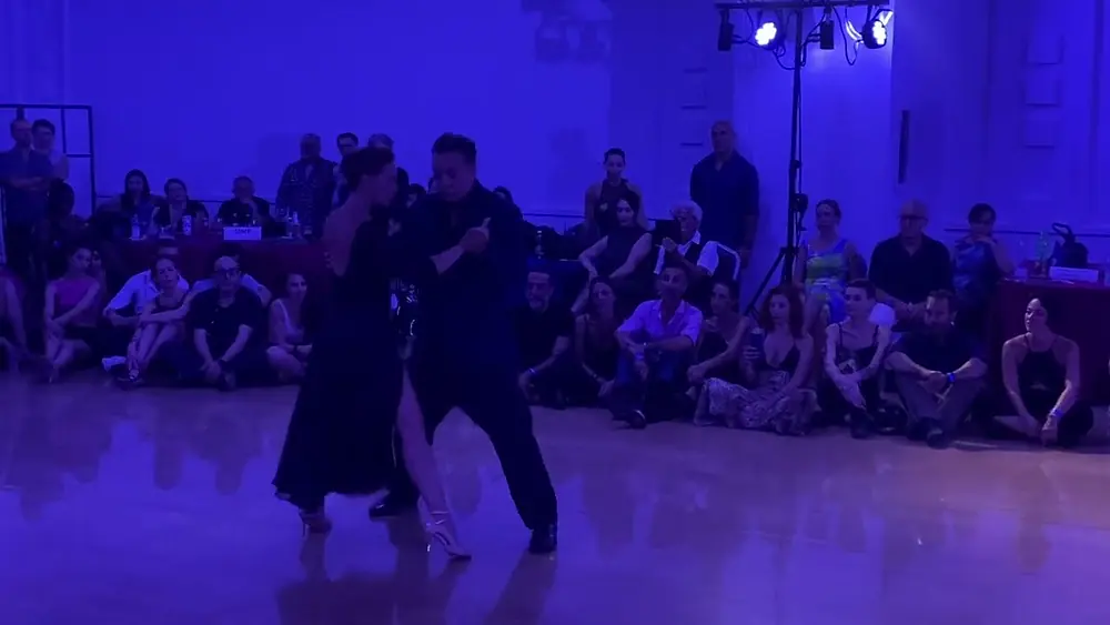 Video thumbnail for Mariano "Chicho" Frumboli y Juana Sepulveda  -  Sueño Azul - Orquesta  Osvaldo Fresedo