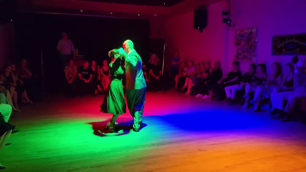 Video thumbnail for Argentine tango: Guillermina Quiroga & Mariano Logiudice - Chique