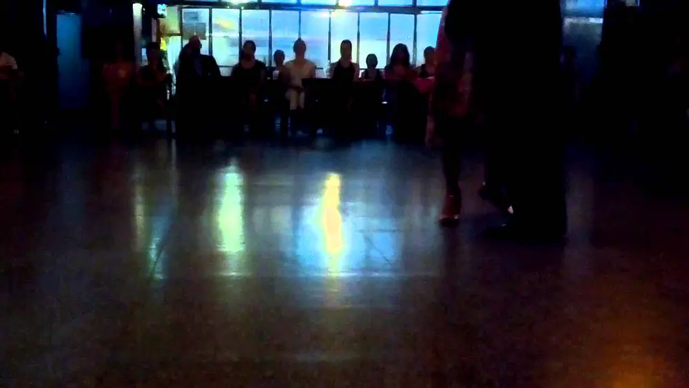 Video thumbnail for Soledad Larretapia & Ricardo Biggieri, 'Vida querida' (Fresedo)