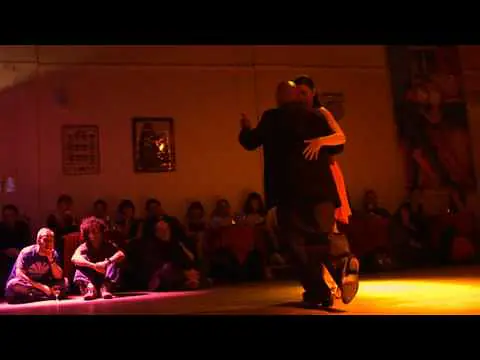Video thumbnail for Raul MASCIOCCHI & Ariane LIAUTAUD at Negracha London 2009 (3/4)