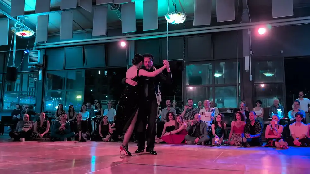 Video thumbnail for Demetrio Scafaria y  Nana Urigaeva  -   "La Serenata De Ayer"  - Orquesta Juan D'Arienzo