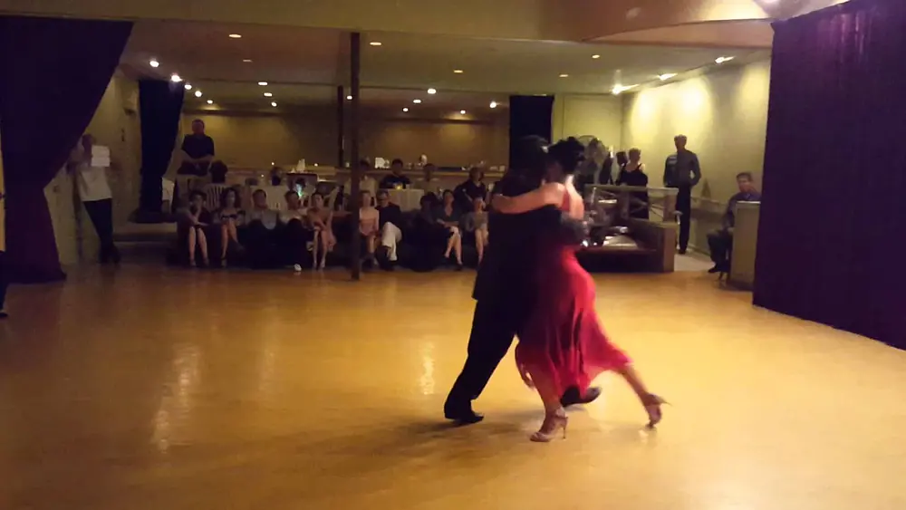 Video thumbnail for Oscar Mandagaran and Georgina Vargas — "Champagne tango" — 1/2 at El Abrazo