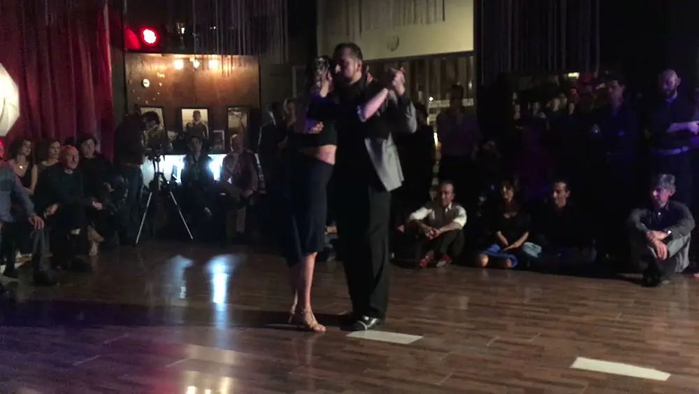 Video thumbnail for Rino Fraina y Graziella Pulvirenti - Masters of Tango - Catania Tango Winter 2019