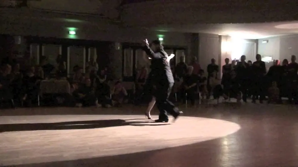 Video thumbnail for Maria Belen y Diego Riemer - El Latigo - 8 Renverse Lille 19-01-2013