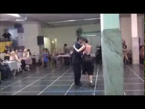 Video thumbnail for JULIETA QUESTA y RAULI CHOQUE Bailando el Tango CANTOR DE BARRIO en FLOREAL MILONGA