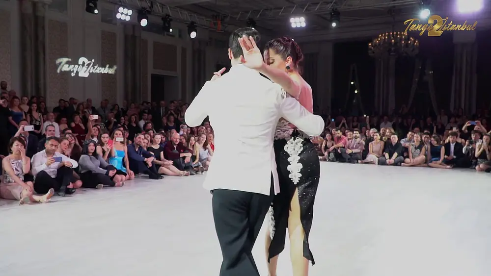 Video thumbnail for Facundo Pinero &  Vanessa Villalba / Çırağan Palace 4/4 | 11th tango2İstanbul