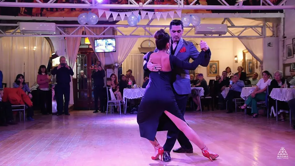 Video thumbnail for Emancipación (1/3) - Majo Garcés y Francisco Castro - Chile