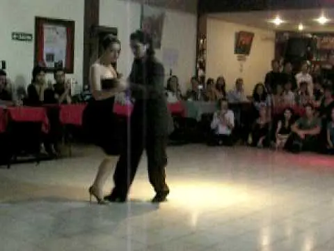 Video thumbnail for Ariadna Naveira y Fernando Sanchez en PRAKTIKA8