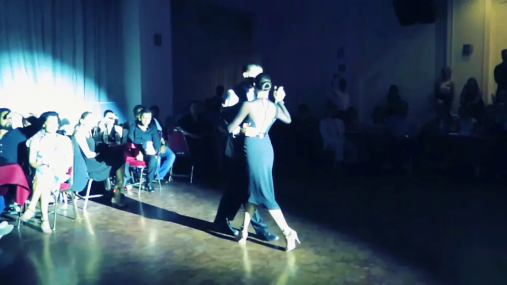 Video thumbnail for Luciano Brigante y Alejandra Orozco interpretan Nochero soy