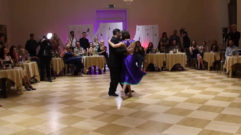 Video thumbnail for Tango. Gustavo Rosas. Gisela Natoli.Philarmonica Jarkiv.Ukrania.Noviembre 2019.Amigos.Argentina.