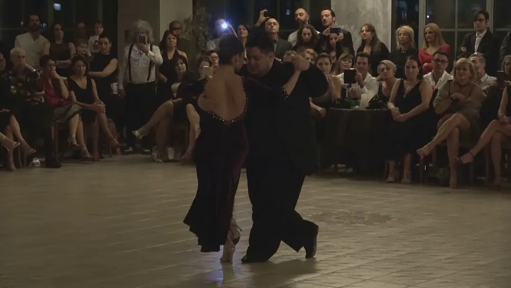 Video thumbnail for Aoniken Quiroga e Noelia Barsi - Monopoli(Bari) - 25.11.2017 1.4