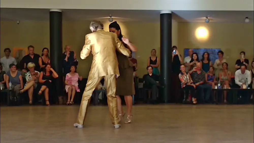 Video thumbnail for El Flaco Dany y Fabiana Jarma en la milonga La Tardecita