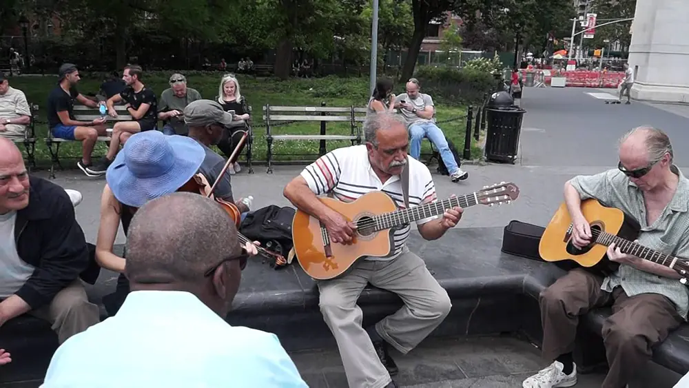 Video thumbnail for Cerezo Rosa Interpretada por Don Carlos Pérez P. en Nueva York  Mayo 29