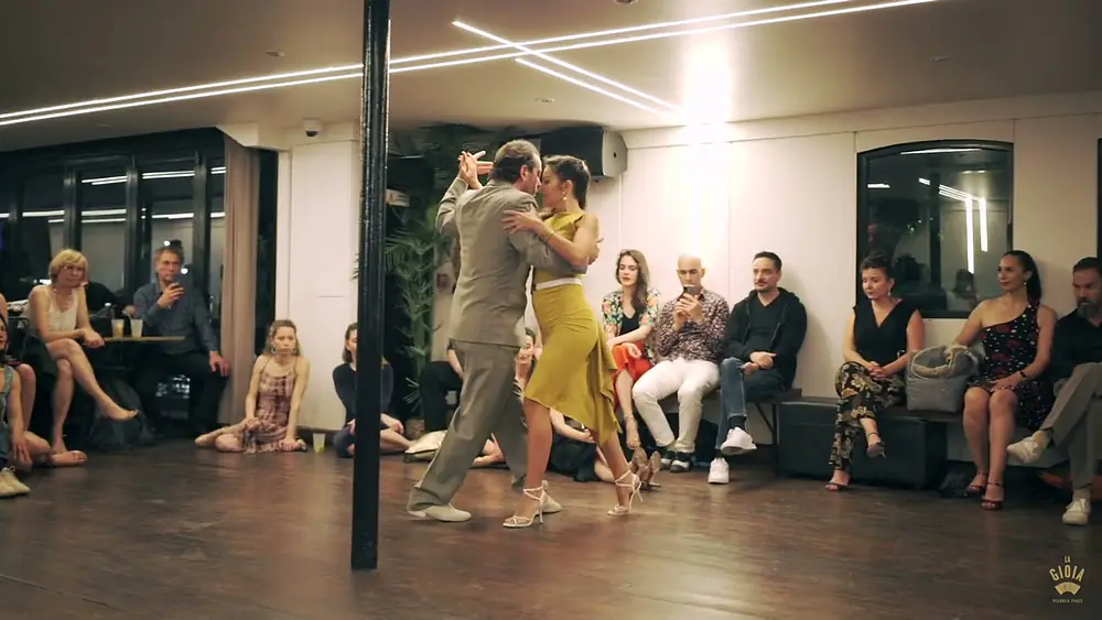 Video thumbnail for PABLO INZA & SOFIA SABORIDO @ Milonga LA GIOIA Paris (2/4)