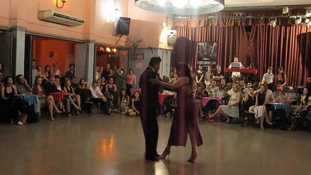 Video thumbnail for MARÍA INES BOGADO y JORGE LÓPEZ en Viva La Pepa! Milonga (1/4)