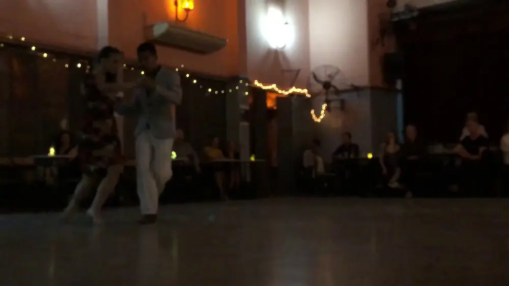 Video thumbnail for Elise Barbot & Rainier Pereira - La Requetefusa - Octubre 2018 - 1/2