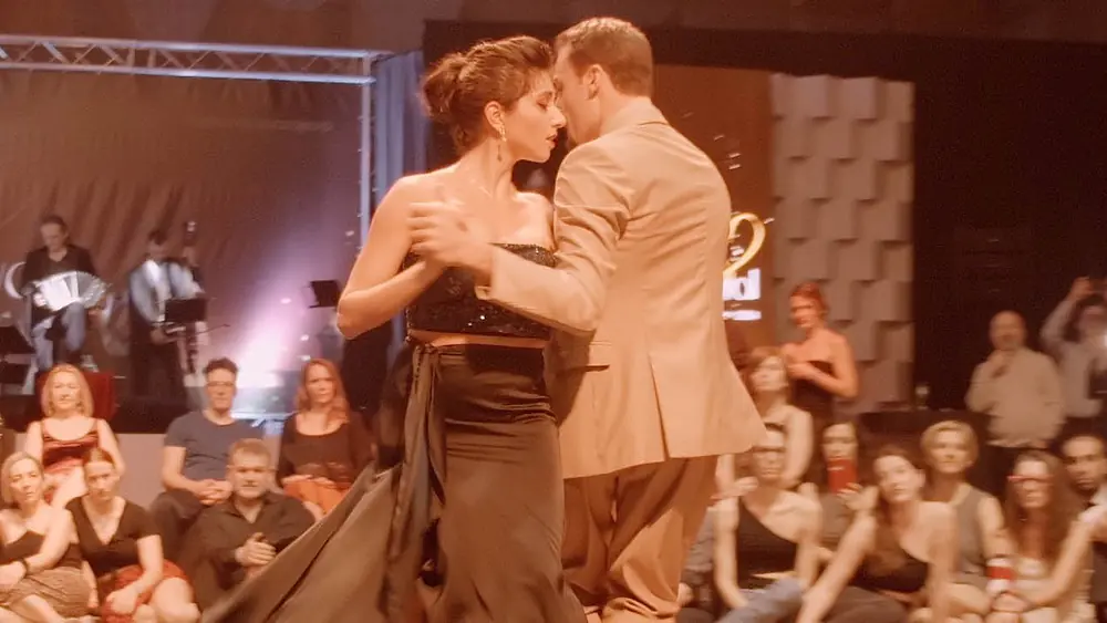 Video thumbnail for Lorena Tarantino and Gianpiero Galdi – Tango for Her by Quinteto Beltango