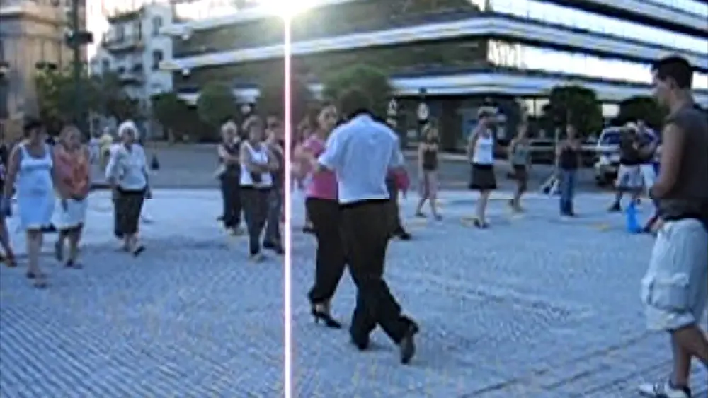 Video thumbnail for Gustavo Rosas. Tango .El Paso Basico con Gisela Natoli en Plaza San Martin Festival Marzo 2007.Bs.As