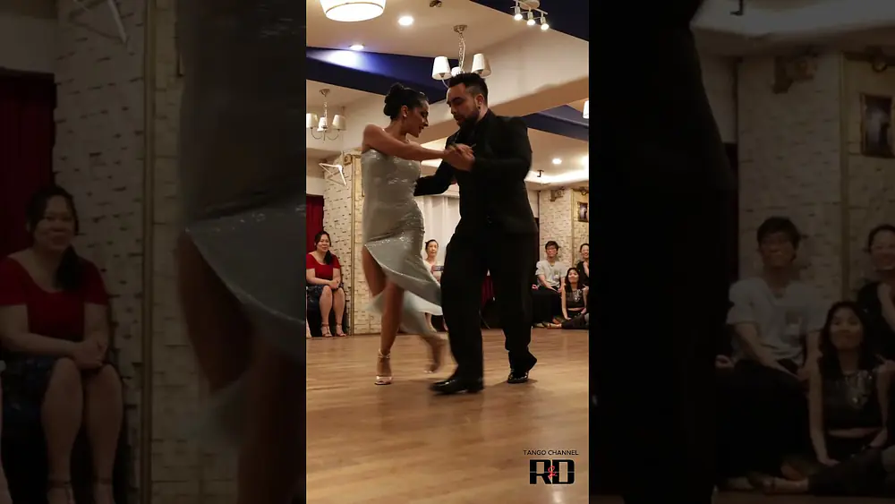 Video thumbnail for Jonathan Saavedra y Clarisa Aragon - Ya Lo Ves #tango_rnd