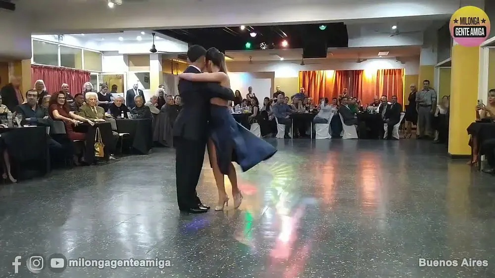 Video thumbnail for LUCIO GALVAN Y MORENA MARQUEZ - Milonga Gente Amiga - 30/ABR/2023 (1/3)