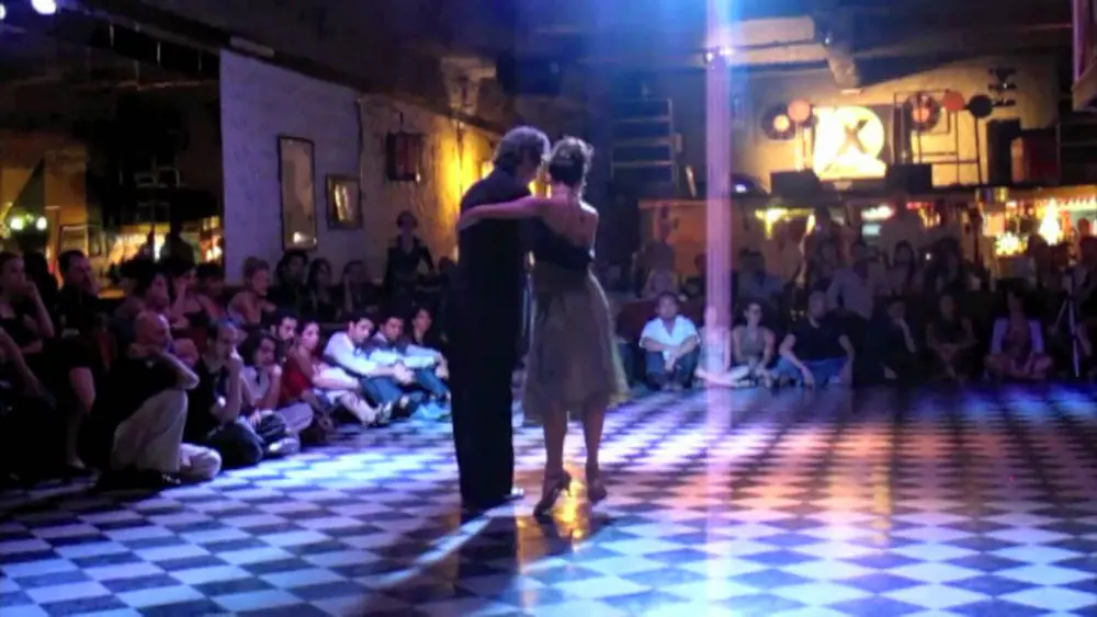 Video thumbnail for Pablo Inza + Yamila Ivonne - Practica X (nov 2010) - tango